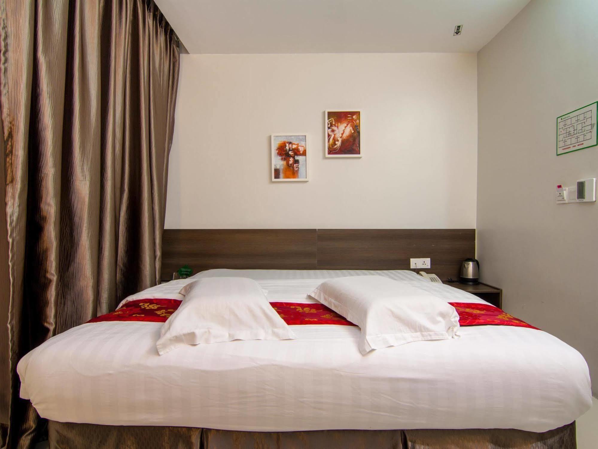 Green Hotel Puchong Exterior foto